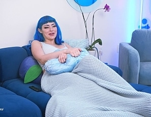 What Am I Hiding Under The Blanket!